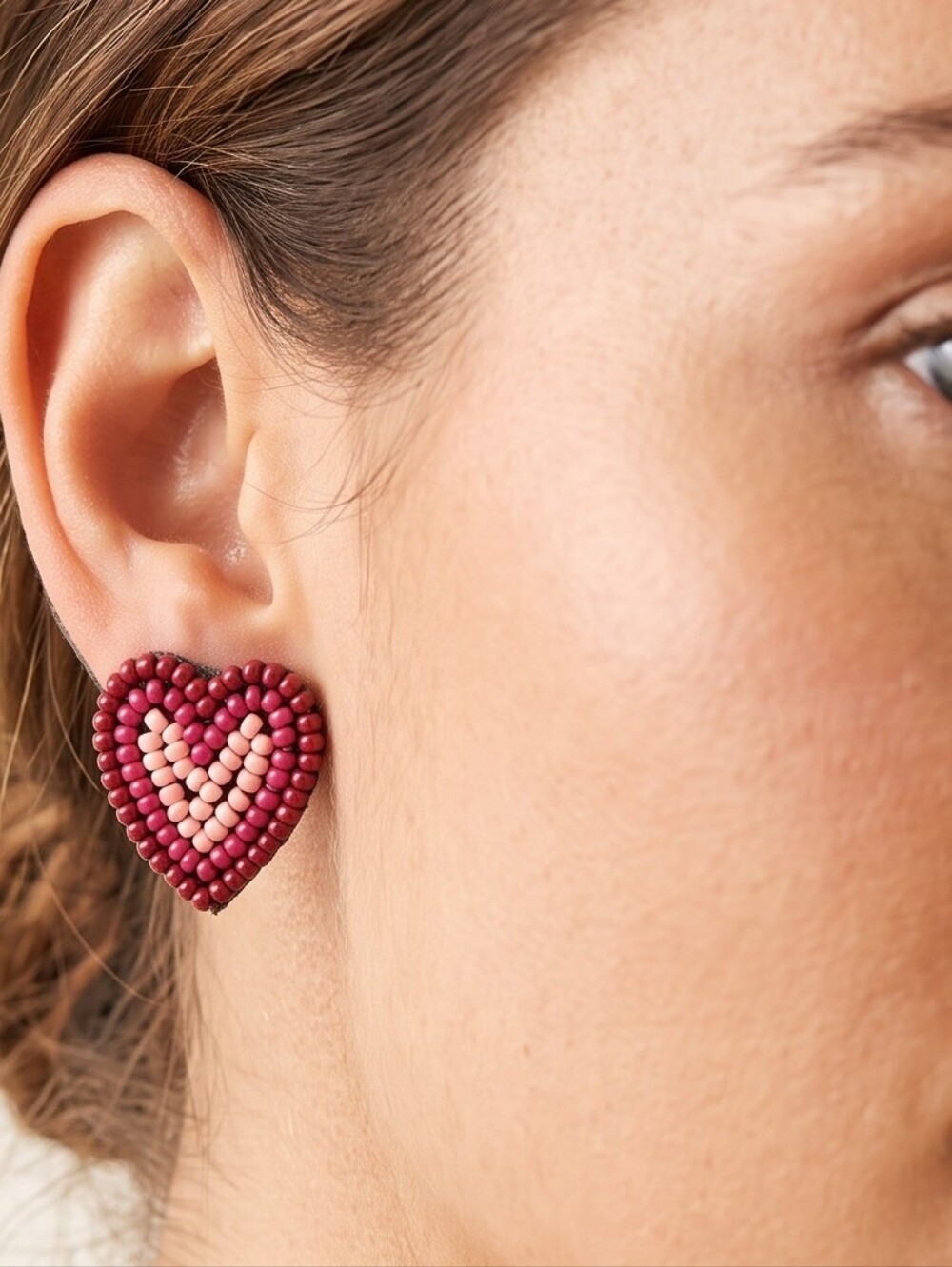 NWT INK+ALLOY Beaded Ombre Heart Stud Earrings Boho Coquette Lovecore Pink